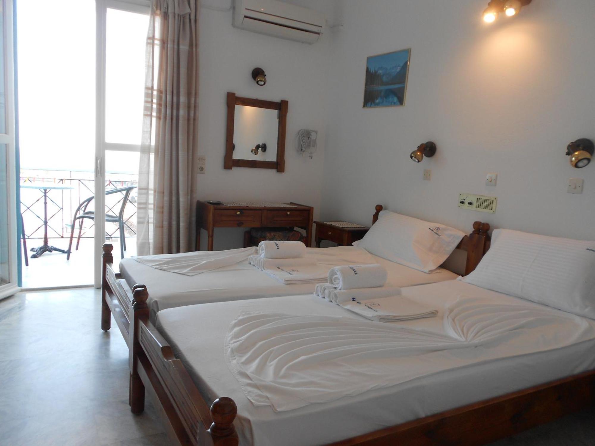 Zorbas Hotel Питагорион Номер фото